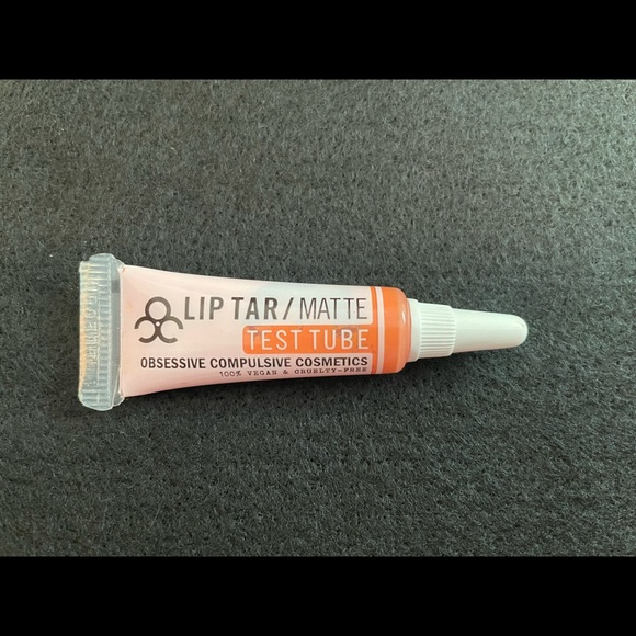 Lip tar! - Picture 10 of 11